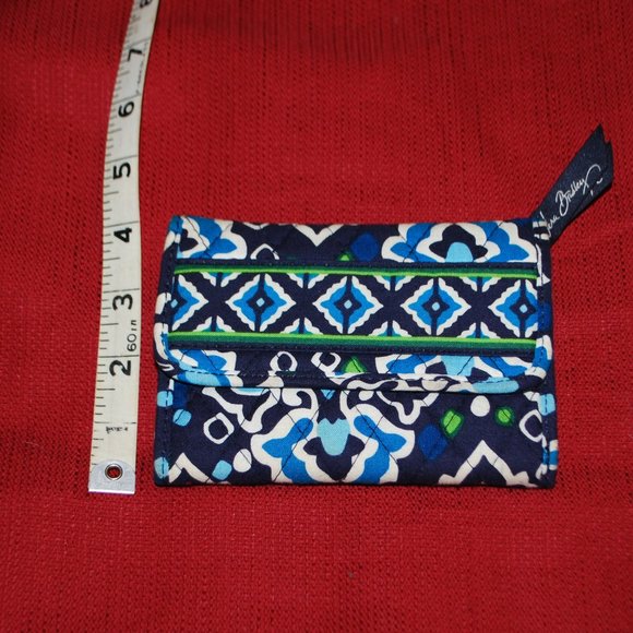 3/$30 - NEW MARKDOWN - Vera Bradley Wallet in Ink Blue - EUC - Picture 7 of 7